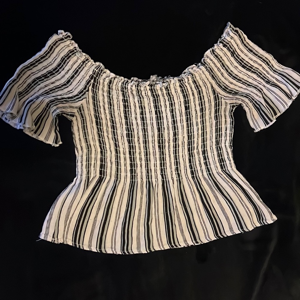Black and white crop top